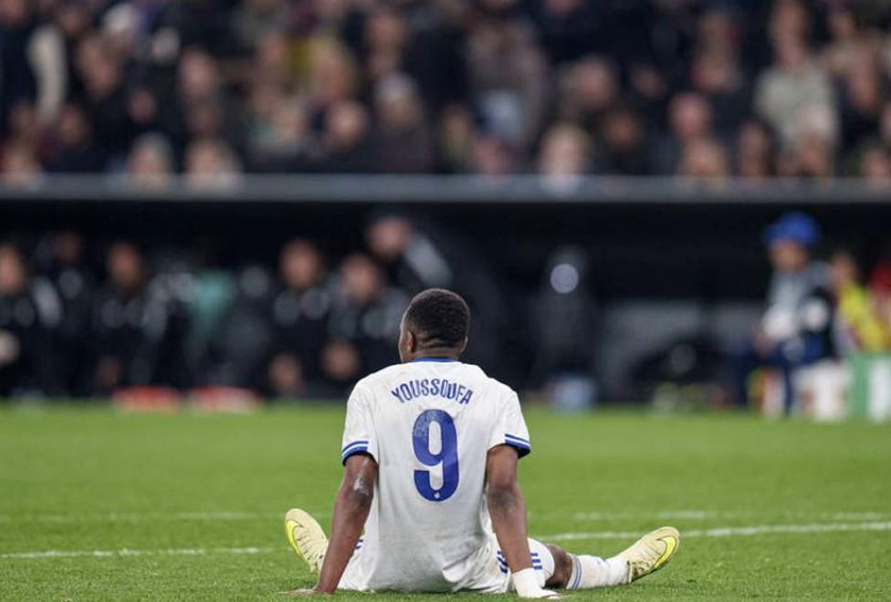 面前上场, 称之为, 经历了在尼 面前上场, 称之为, 经历了在尼